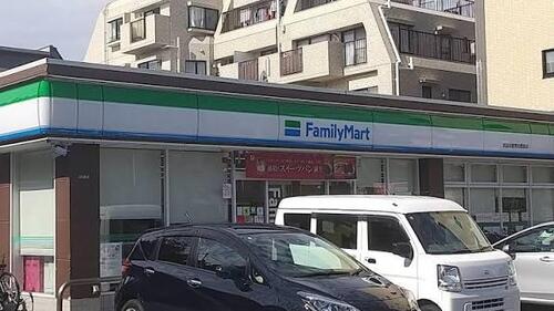 ファミリーマート世田谷教育会館前店まで約366m
