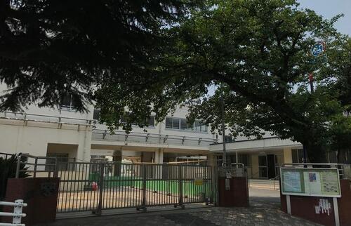 横浜市立寺尾小学校まで約795m