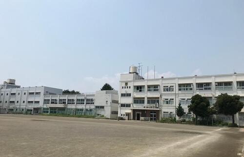 横浜市立生麦中学校まで約1400m