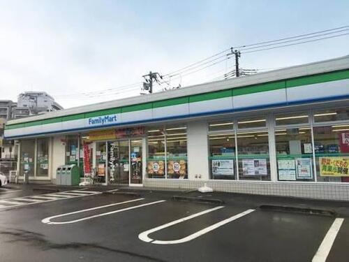 ファミリーマート鶴見荒立店まで約997m