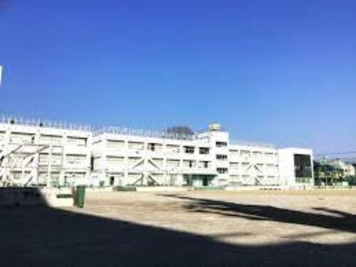 世田谷区立用賀中学校まで約1106m