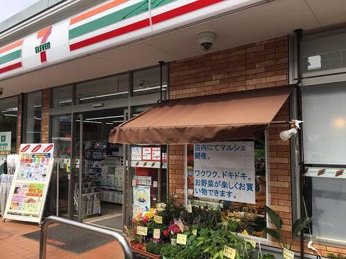 セブンイレブン世田谷上用賀1丁目店まで約394m