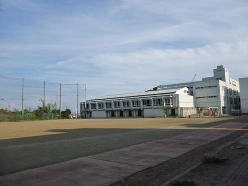 横浜市立生麦中学校まで約2200m