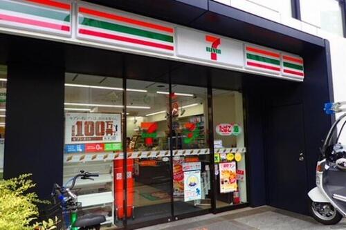 セブンイレブン港区赤坂駅南店まで約187m