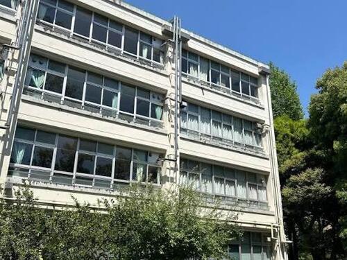 新宿区立四谷中学校まで約1500m