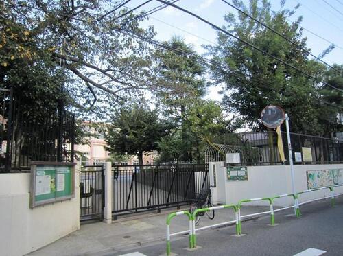 豊島区立巣鴨小学校まで約298m