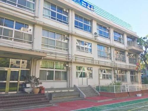 渋谷区立臨川小学校まで約181m