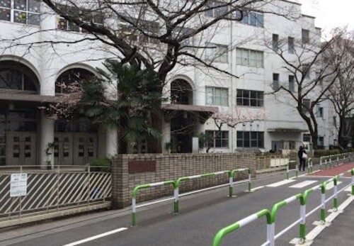 文京区立湯島小学校