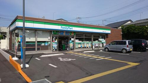 ファミリーマート草加旭町二丁目店