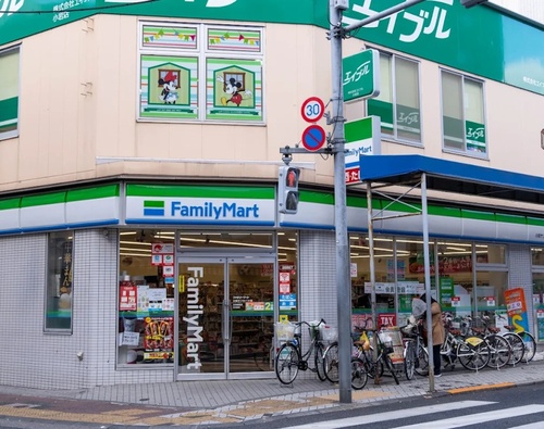 ファミリーマート小岩サンロード店