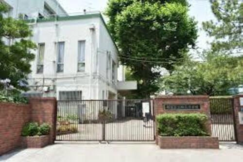 新宿区立四谷中学校