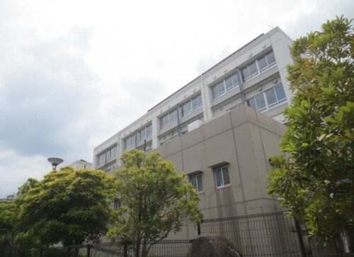 足立区立新田中学校