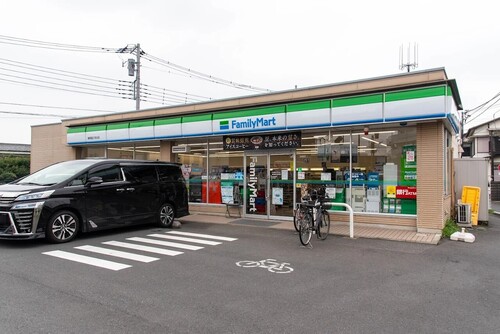 ファミリーマート練馬富士見台店