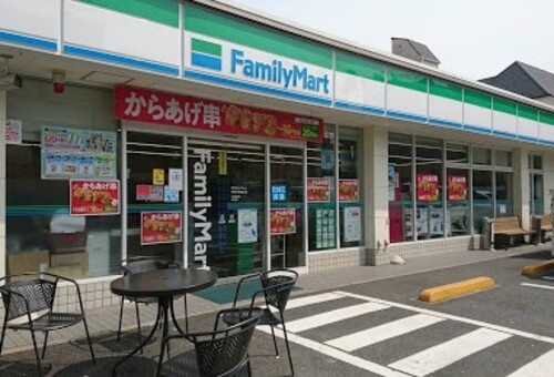 ファミリーマート浮間中央通り店