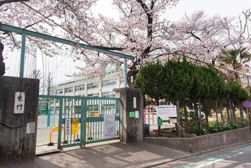 杉並区立三谷小学校