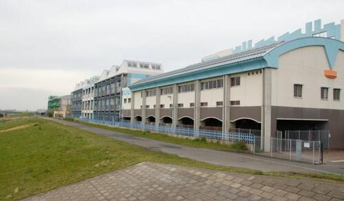 川口市立南中学校