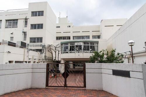 新宿区立余丁町小学校