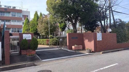 川口市立領家中学校