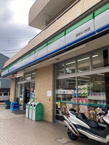 ファミリーマート 練馬氷川台店
