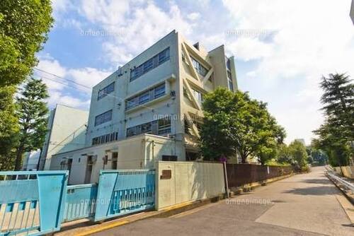新宿区立東戸山小学校