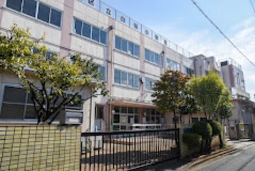 中野区立白桜小学校