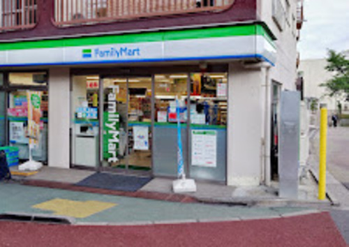 ファミリーマート東中野五丁目店