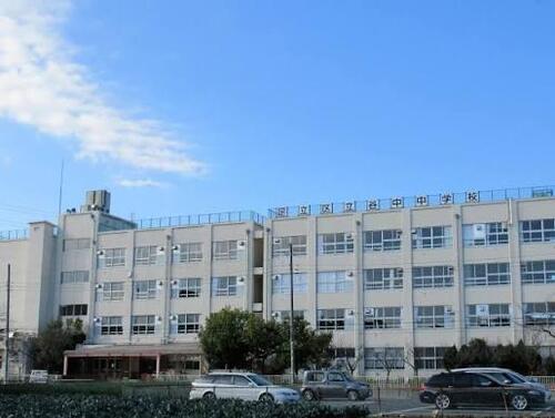 足立区立谷中中学校
