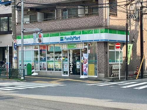ファミリーマート上中里三丁目店