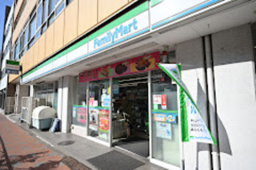 ファミリーマート サンズ田端新町店