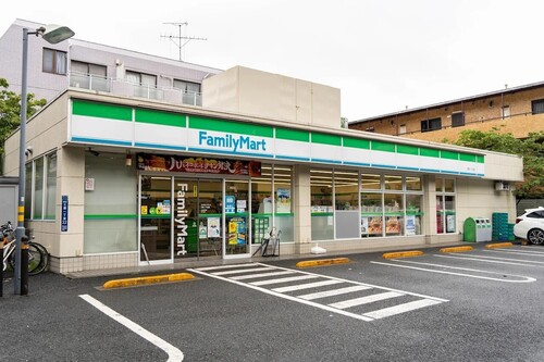 ファミリーマート三園一丁目店