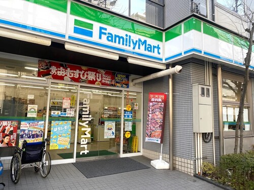 ファミリーマート江戸川橋駅西店