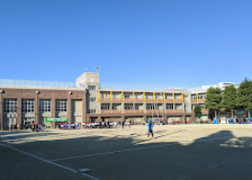 豊島区立西池袋中学校