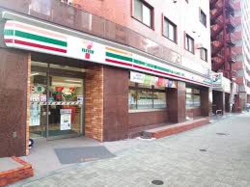 セブンイレブン西新宿4丁目店