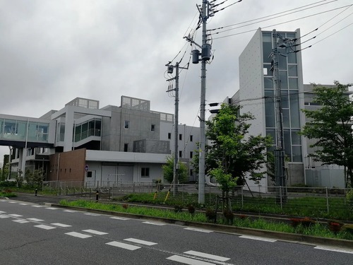 柏市立柏の葉中学校