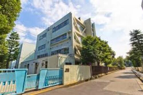 新宿区立東戸山小学校