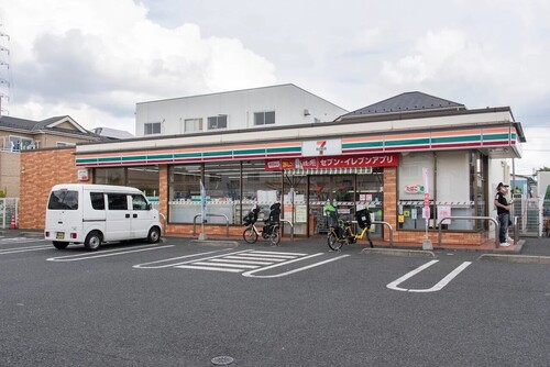 セブンイレブン足立伊興番田店