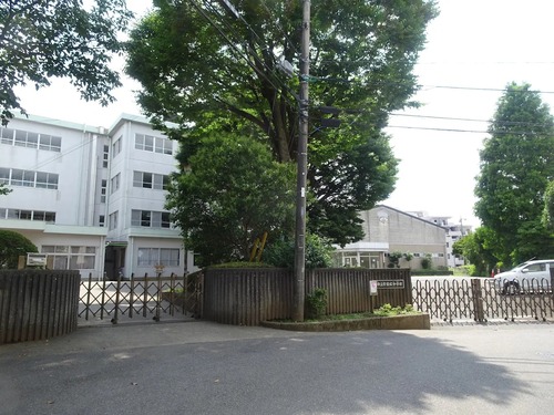 流山市立常盤松中学校
