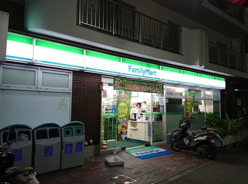 ファミリーマート亀有三丁目店
