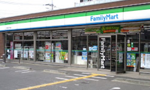 ファミリーマート 蕨錦二丁目店