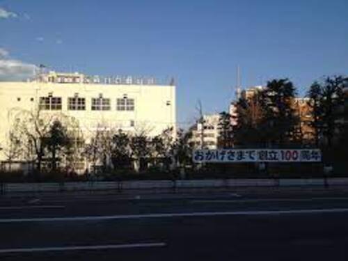 台東区立金竜小学校