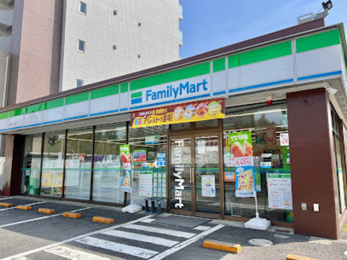 ファミリーマート 練馬光ヶ丘店