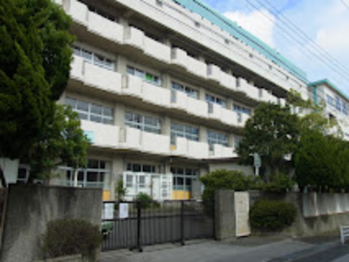 市川市立南行徳中学校