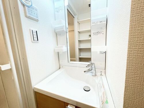 ニックハイム大森海岸の中古マンション物件情報 東京都 品川区 大森海岸駅 ミノリノ 物件id Z 3cfb5b5dca694bd7c7645d614a185d45