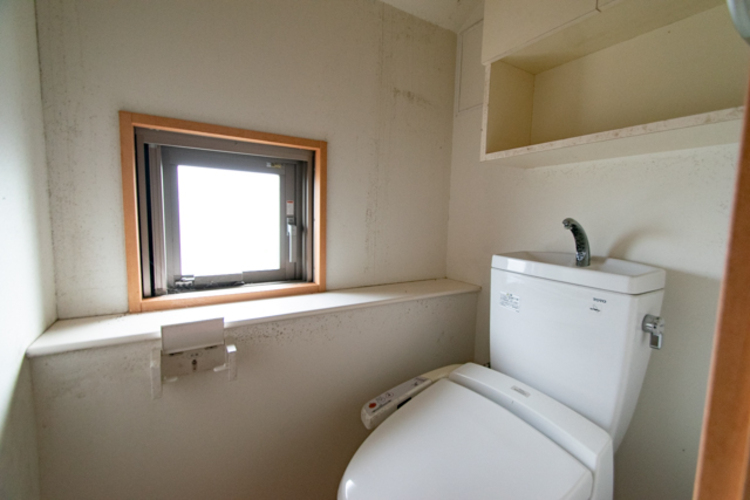 トイレ トイレは白い空間で落ち着きます