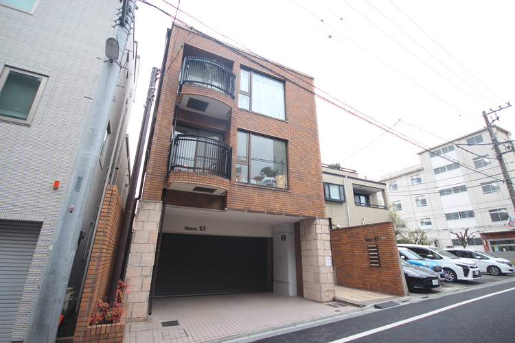 その他 街に溶けこみ美しい景観を生み出すこのマンションは採光や風通しまで考え抜いて造っています。