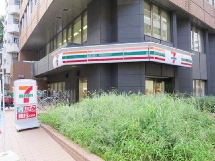 周辺 私たちは、地域との信頼関係を築き、価値ある商品やサービスの提供を通じて、皆さまの「生活サービスの拠点」となるよう力を注いでいます。