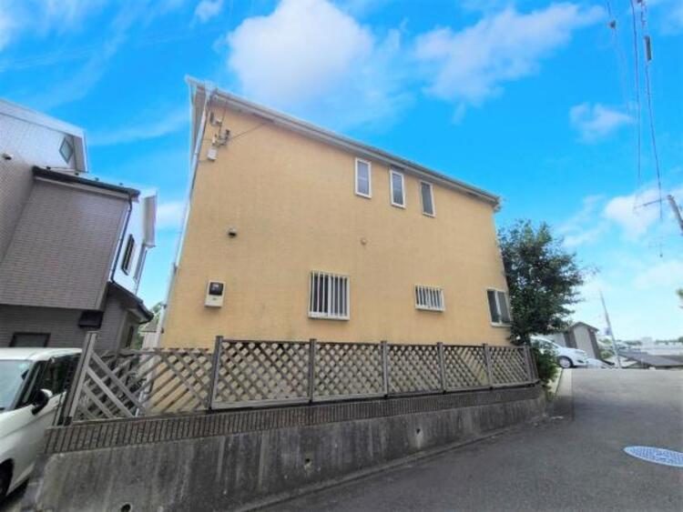 外観 【外観写真】時間のゆとりと空間、暖かな陽光がもたらす光と風を独占してください。新しい暮らしが始まります。