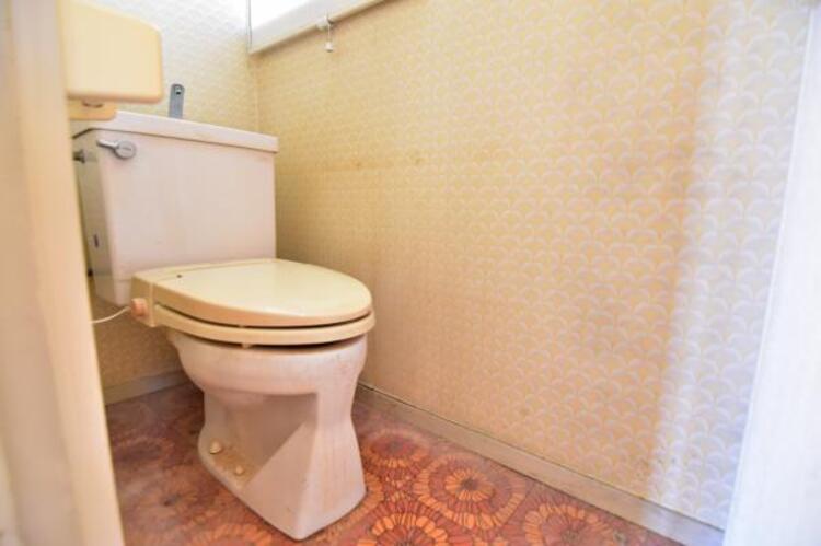 トイレ 毎日使う場所だからこそ、使い勝手を考慮しました。白を基調に、飽きのこない空間は質感豊かな仕上がりとなっております。