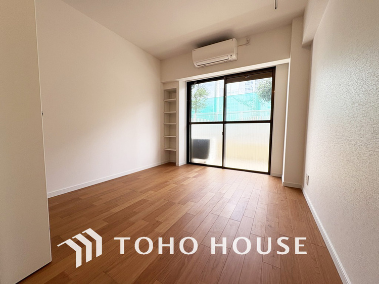 内装 1日の疲れを癒し、心地よく寛げるようゆったりとした広さをしています