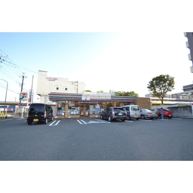 周辺 セブンイレブン狭山台団地店(約350m)
